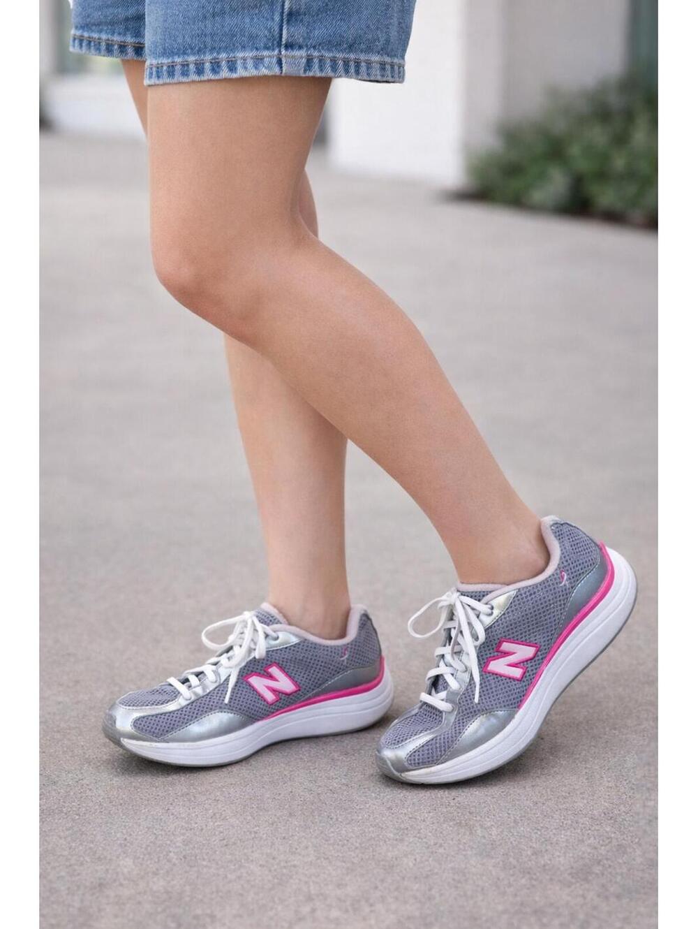New Balance Gray Pink 1442 Walking Shoes Womend Size 7.5 US